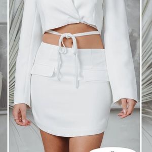 Vici Camille Grey Lab White Faux Pocket Detail Scoop Hem Mini Skirt NWT